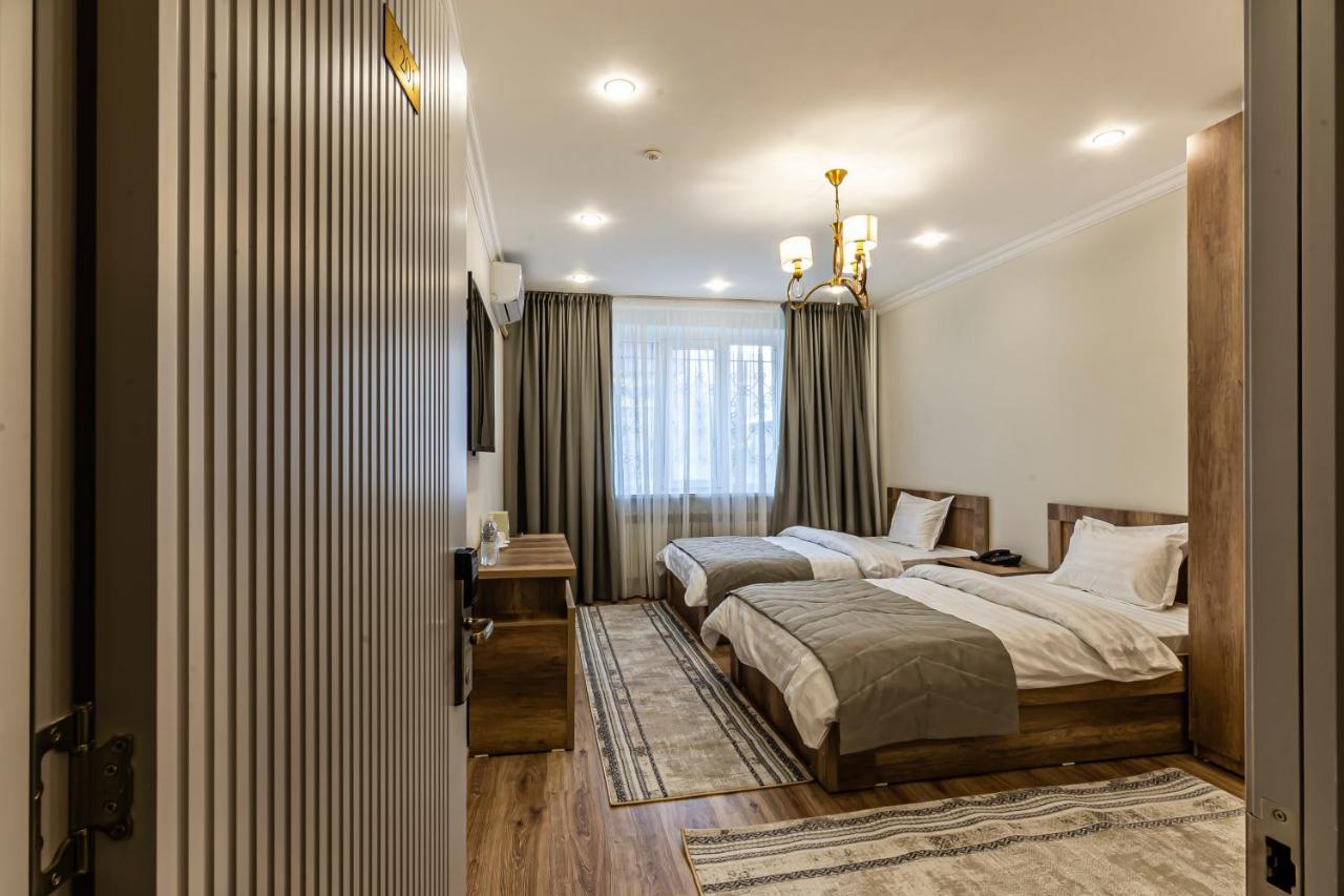 Oscar Hotel By Ag Hotels Group Almaty Ngoại thất bức ảnh