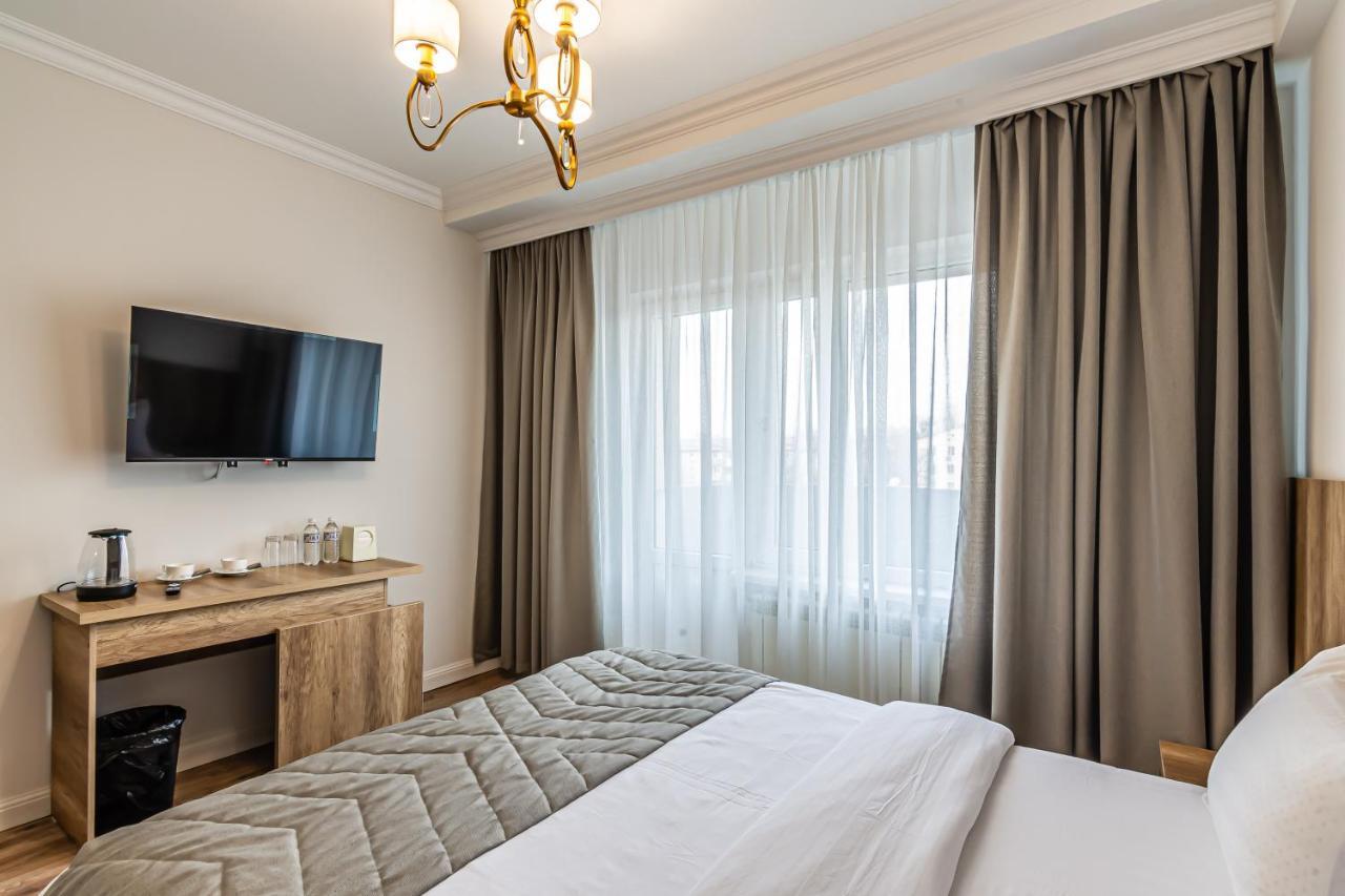 Oscar Hotel By Ag Hotels Group Almaty Ngoại thất bức ảnh