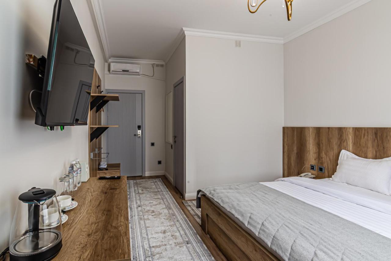 Oscar Hotel By Ag Hotels Group Almaty Ngoại thất bức ảnh